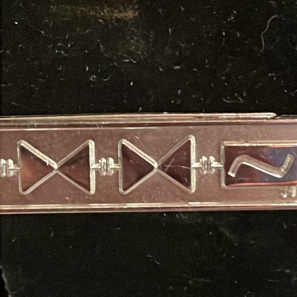Vintage-1950s-1.5” x 0.33” Robbins Company Art Deco silver tone tie bar/clip - Picture 7 of 14